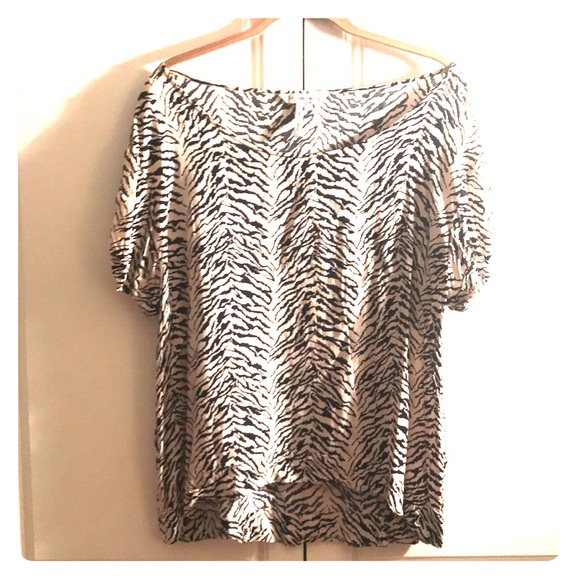BCBGeneration Zebra Short Sleeve Top Size L - Picture 1 of 7